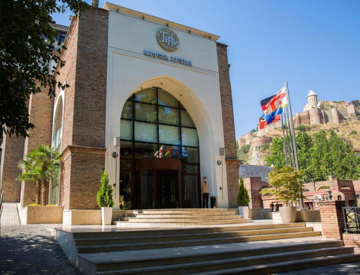 Tiflis Palace Luaran gambar